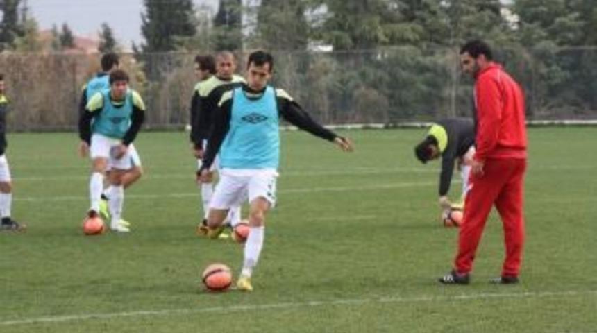 Tekden Denizlispor, Orduspor Ma&ccedil;ının Hazırlıklarını S&uuml;rd&uuml;r&uuml;yor