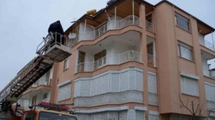 İtfaiyeden G&uuml;vercin Kurtarma Operasyonu