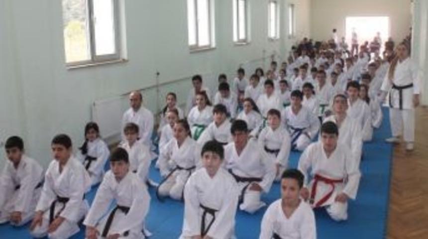 Rize'de Karetede Kuşak Heyecanı