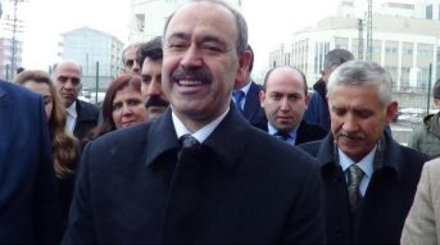 Vali Bulanık&rsquo;ta Se&ccedil;imlerin Huzur İ&ccedil;erisinde Ge&ccedil;mesini İstedi