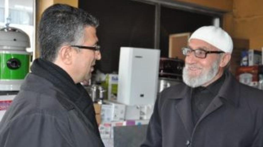 Mhp Erzurum B&uuml;y&uuml;kşehir Belediye Başkan Adayı Prof. Dr. Kamil Aydın, Esnafı Dinledi