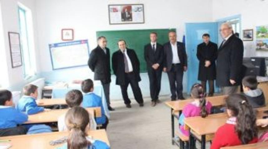 &Ouml;zdere İlkokulu&rsquo;nun Eksiklikleri Giderilecek