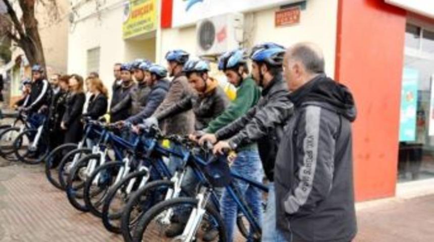 Tunceli Belediyesi Gen&ccedil;lere Dağ Bisikletleri Ve Rafting Botu Aldı
