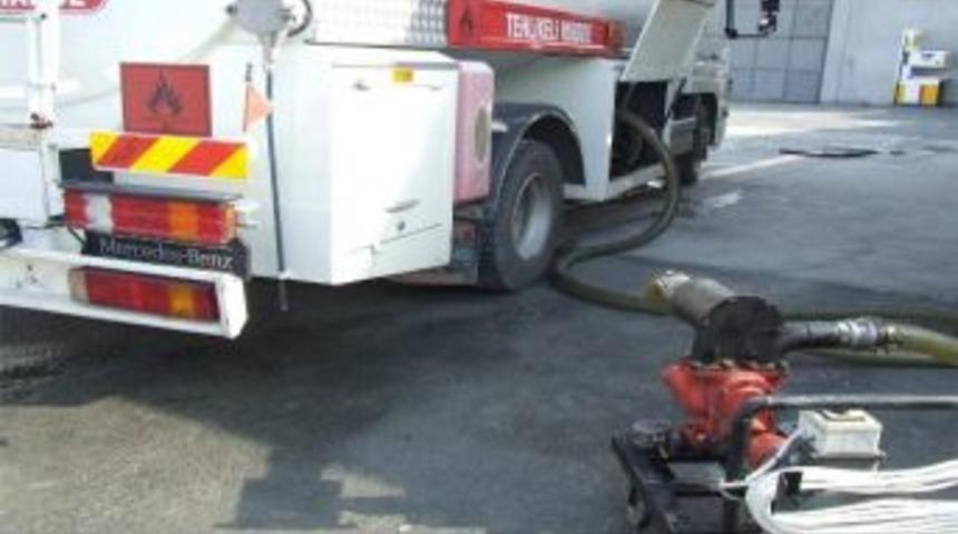 Mersin'de Ka&ccedil;ak 69 Bin 400 Litre Mazot Ele Ge&ccedil;irildi