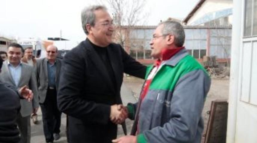 &Uuml;nver&rsquo;e Sanayi Esnafından B&uuml;y&uuml;k Moral