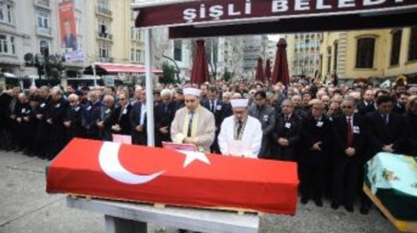 Usta Oyuncu Altan G&uuml;nbay Son Yolculuğuna Uğurlandı