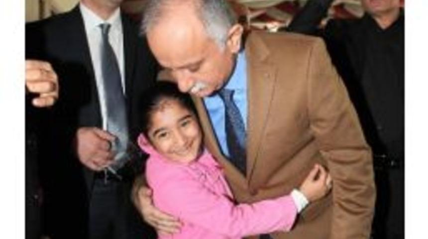 Bayraklı Belediyesi Umutları Yeşertiyor