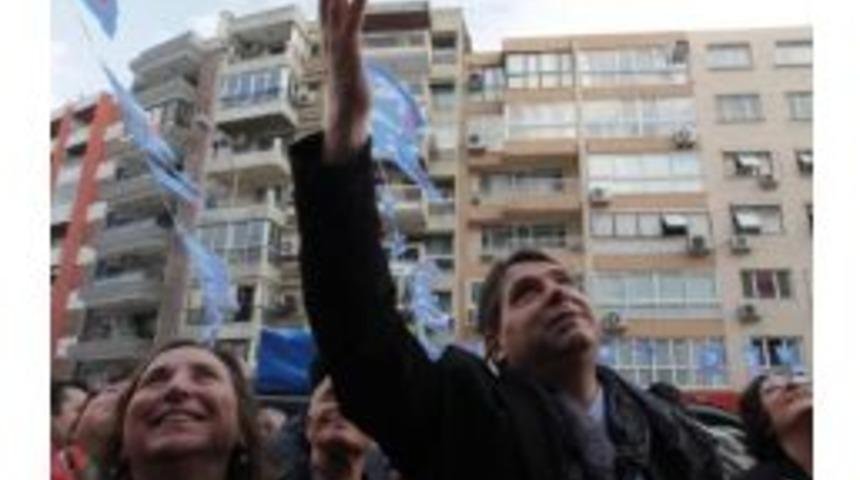 Dsp Konak Adayı Hakan Tartan'a Sevgi Seli