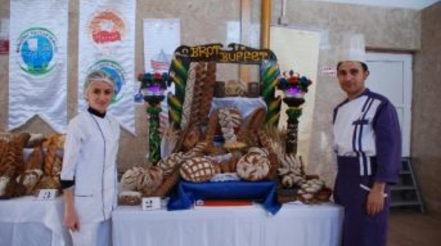 Manavgat Aş&ccedil;ılar Derneği'nden Mini Ekmek Ve Pasta Yarışması