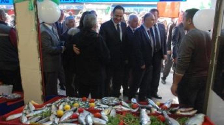 Giresun&rsquo;un İlk Balık Pazarı Olan &ldquo;&ccedil;otanak Balık Pazarı&rdquo; Hizmete Girdi