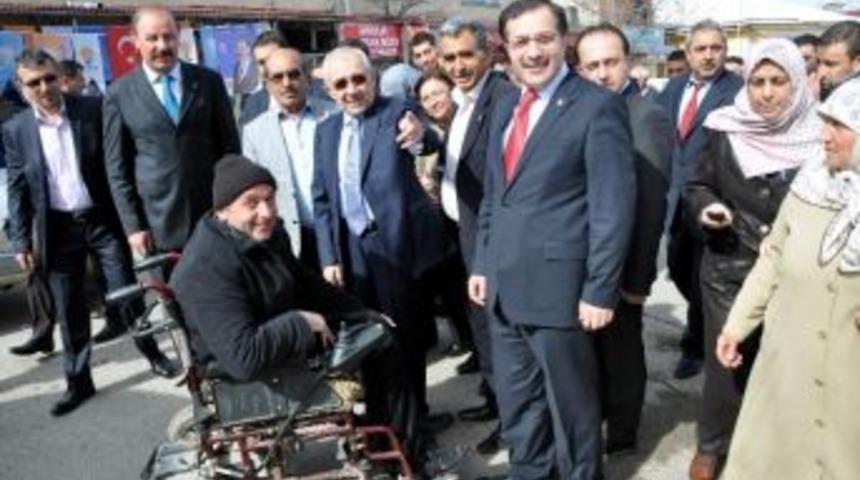 Ak Parti Genel Başkan Yardımcısı Erdem Sivas&rsquo;ta