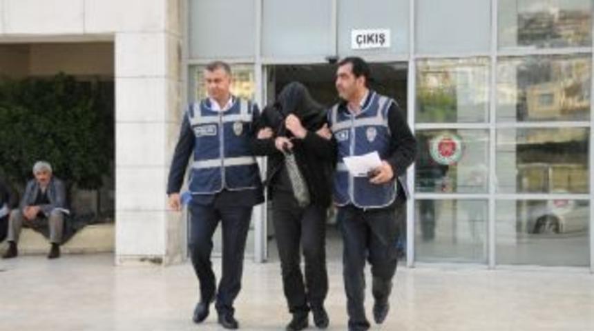 Adliyede Yakalanan Hırsız Tutuklandı