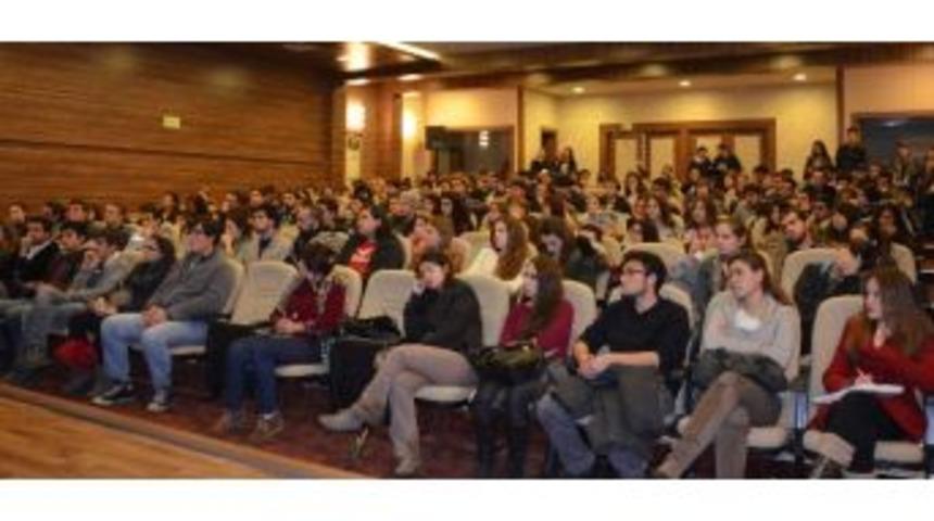 A&uuml; &Ouml;ğrencilerine Mevlana Değişim Programı Bilgilendirme Toplantısı