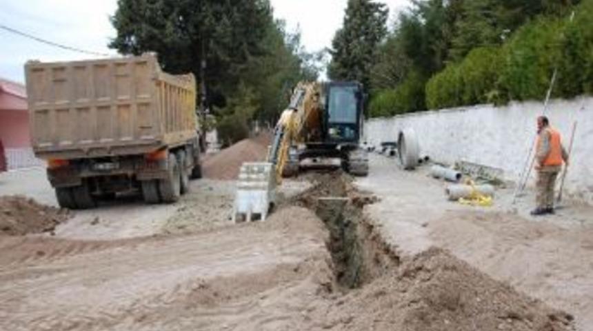 Eynal Kaplıcalarında Kanalizasyon &Ccedil;alışması