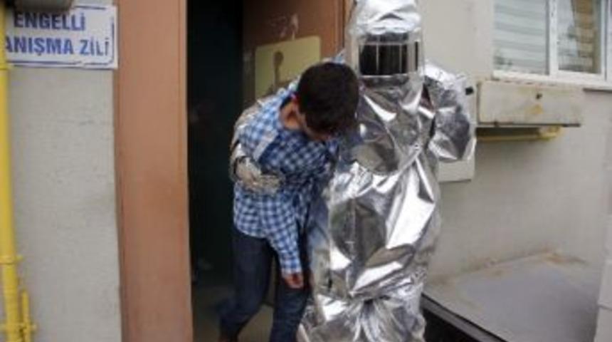 Afad'dan Ger&ccedil;eği Aratmayan Deprem Tatbikatı