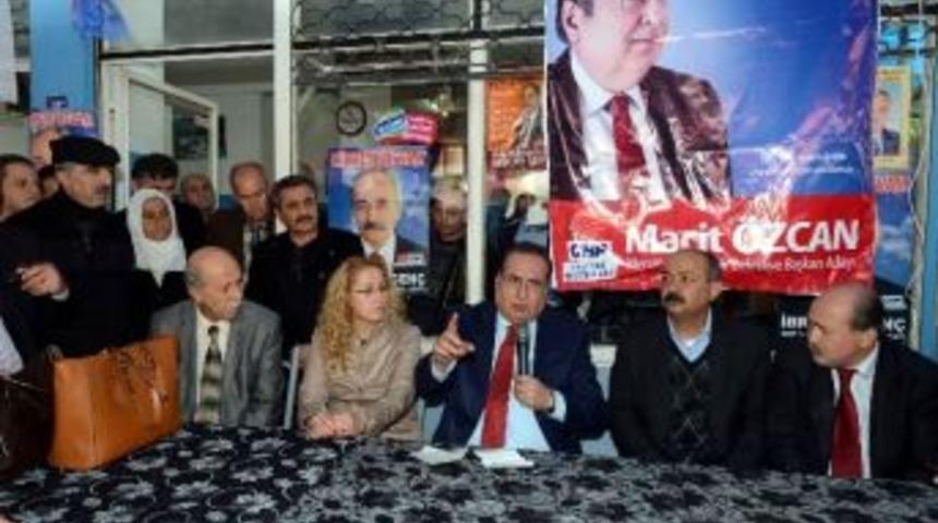 Başkan &Ouml;zcan Taşeron İş&ccedil;ilerin Taleplerini Dinledi