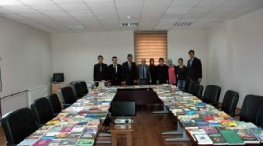 Kaymakam Turan, Kitap Kampanyasına Destek Verdi