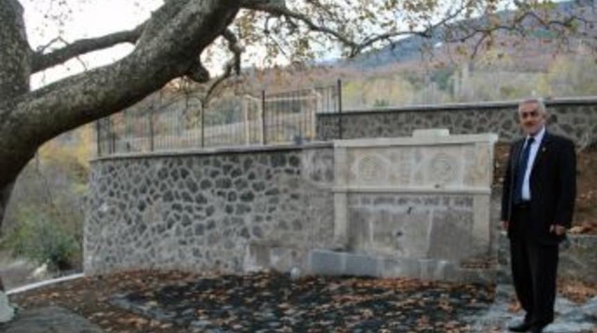 Asırlık Tarihi Çeşme Onarımı Tamamlandı