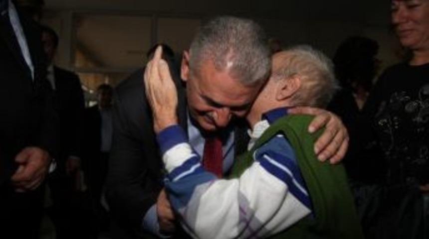 Yıldırım: "kendimizi B&uuml;t&uuml;n&uuml;yle İzmir&rsquo;e Teslim Ettik"