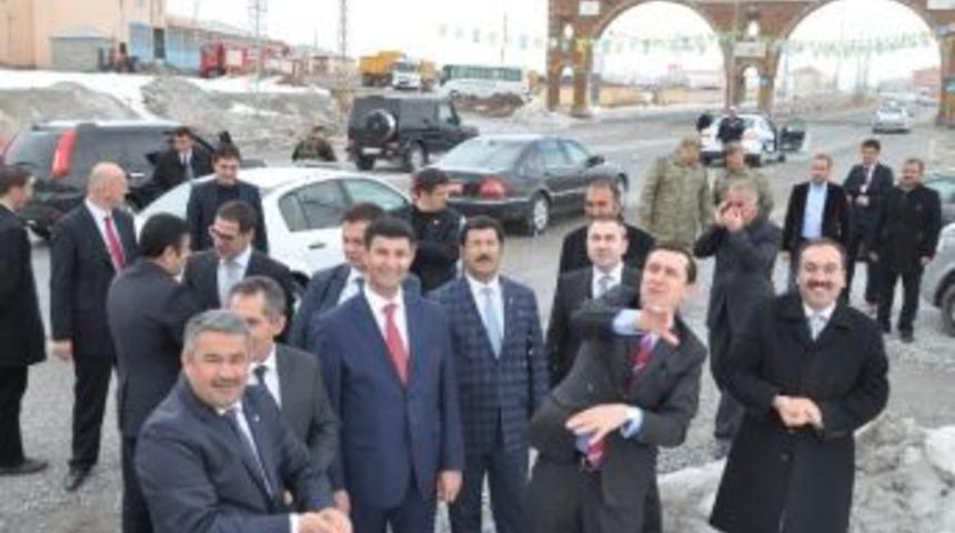 Başbakan Yardımcısı İşler&rsquo;in Van Ziyareti