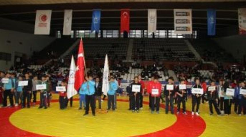 Bursa'da G&uuml;reş Heyecanı