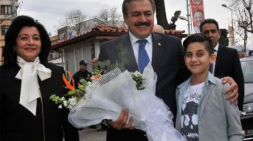 Bakan Eroğlu Marmara'nın Y&uuml;reğine "su" Serpti