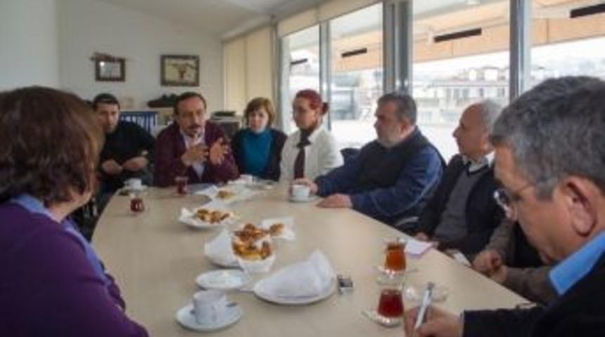 Chp&rsquo;nin Kuşadası Adayı Kayalı, Mimarlar İle Bir Araya Geldi