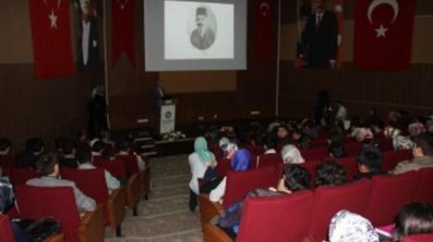 Doğan, İstiklal Marşı Ve Akif&rsquo;i Anlattı