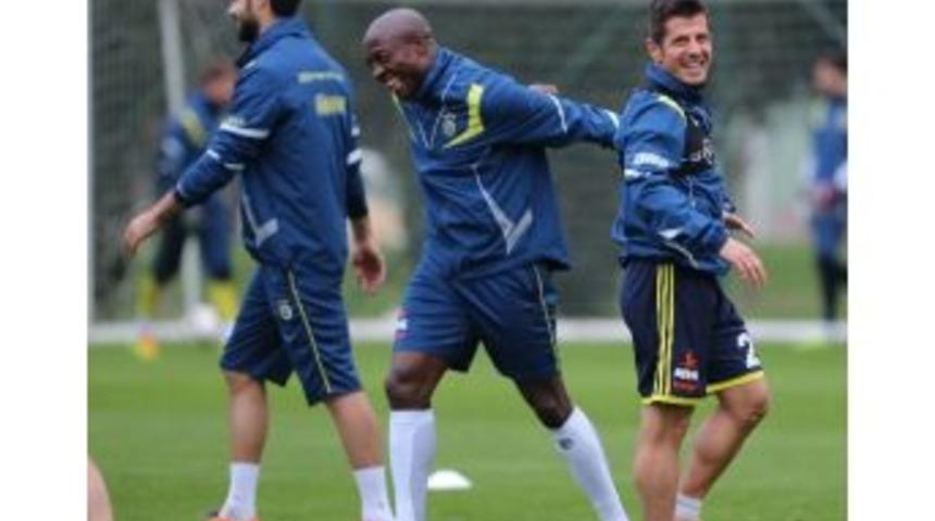 Fenerbah&ccedil;e, Trabzonspor Ma&ccedil;ı Hazırlıklarını S&uuml;rd&uuml;rd&uuml;