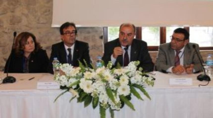 Mhpli Taşer, İzsiad’ın Konuğu Oldu