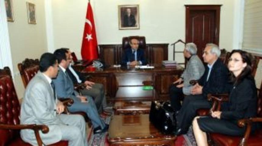 Yeşilay Derneğinden Vali Demirtaş'a Ziyaret