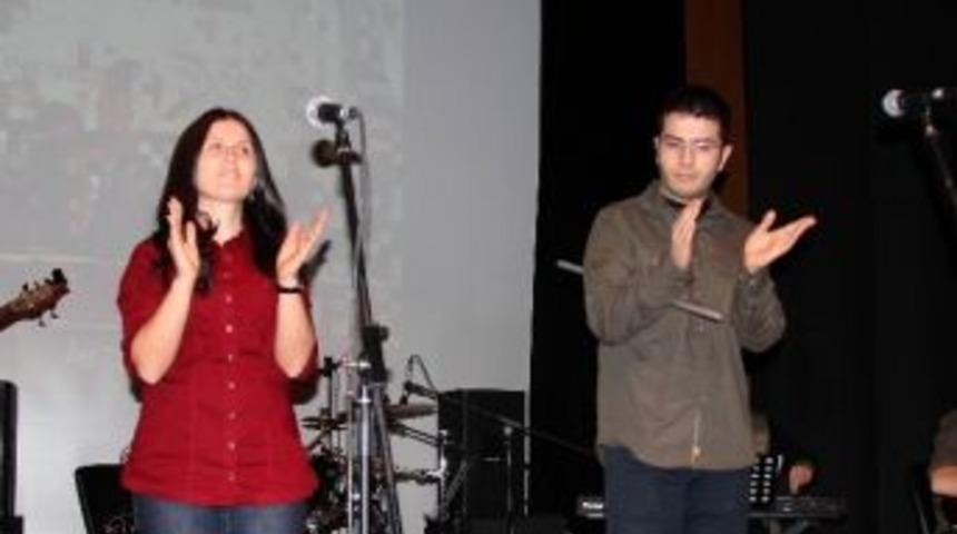 Chavez &Ccedil;ankaya&rsquo;da Anıldı