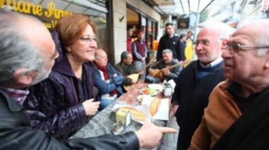 Chp Konak Adayı Pektaş, Basmane'yi Karış Karış Gezdi