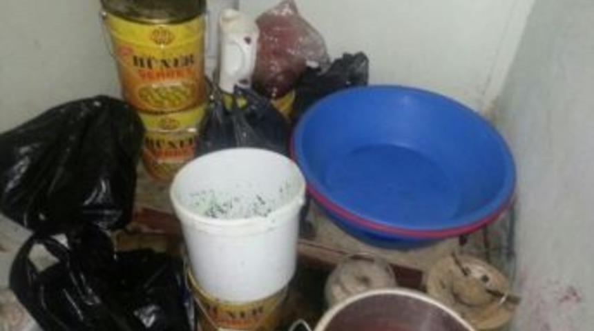 G&uuml;ng&ouml;ren&rsquo;de K&ouml;t&uuml; Kokular Yayılan İşyerine Narkotik Baskını