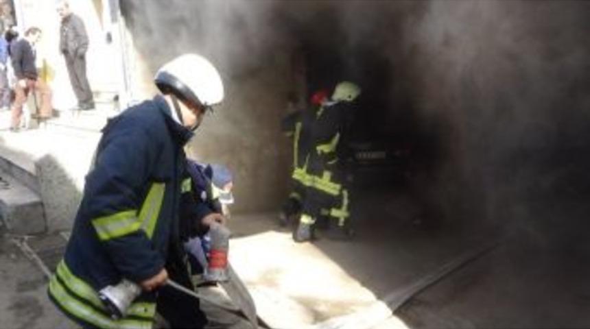 Otoparkta Bulunan Kalorifer Kazanı Patladı