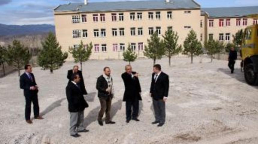 Suşehri&rsquo;ne Suni &Ccedil;im Halı Saha Yapılıyor