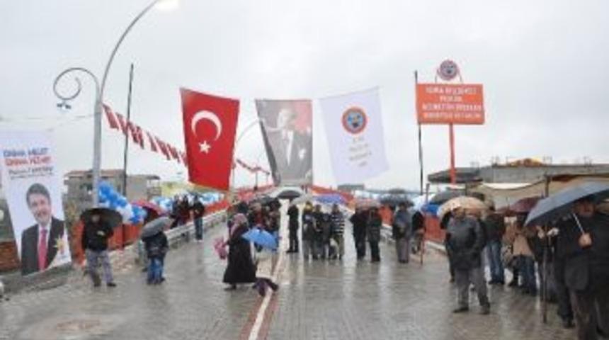 Soma'da 2,5 Milyon Liralık &Uuml;st Ge&ccedil;it Hizmete A&ccedil;ıldı