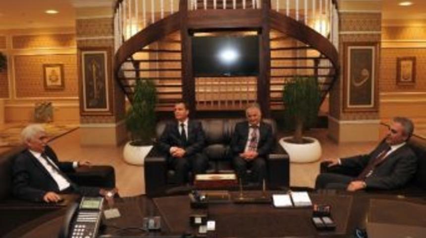 Vali Alimoğlu, Kb&uuml;&rsquo;y&uuml; Ziyaret Etti