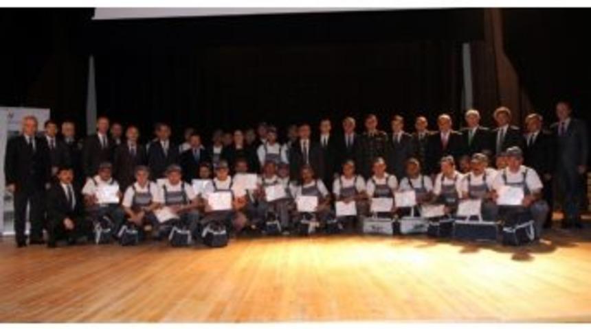 Kale Grubundan Meslek Edindirme Kursu