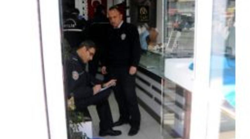 Antalya&rsquo;da Kuyumcu Hırsızlığı