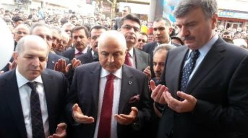 Ak Parti Akşehir&rsquo;de &Ccedil;alışmalara Devam Ediyor