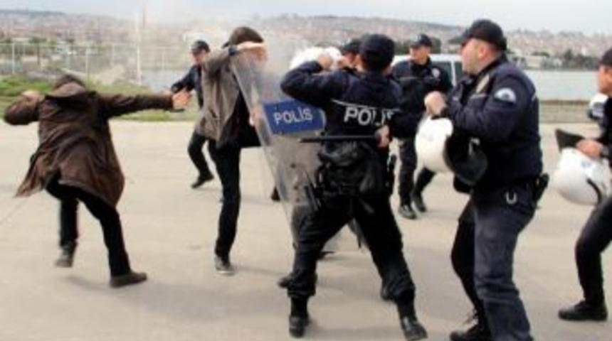 Tgb&rsquo;lilerden Abd Gemisi Protestosu