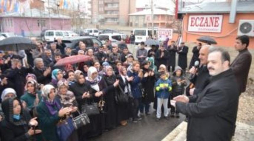 Ak Parti&rsquo;den Coşkulu A&ccedil;ılış