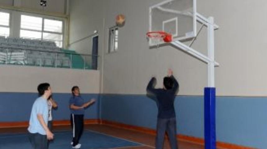 B&uuml;y&uuml;kşehir Belediyesi&rsquo;nden 10 Okula Spor Salonu