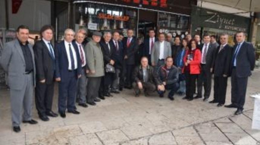 Mhp Adayı İpek&rsquo;e Destek