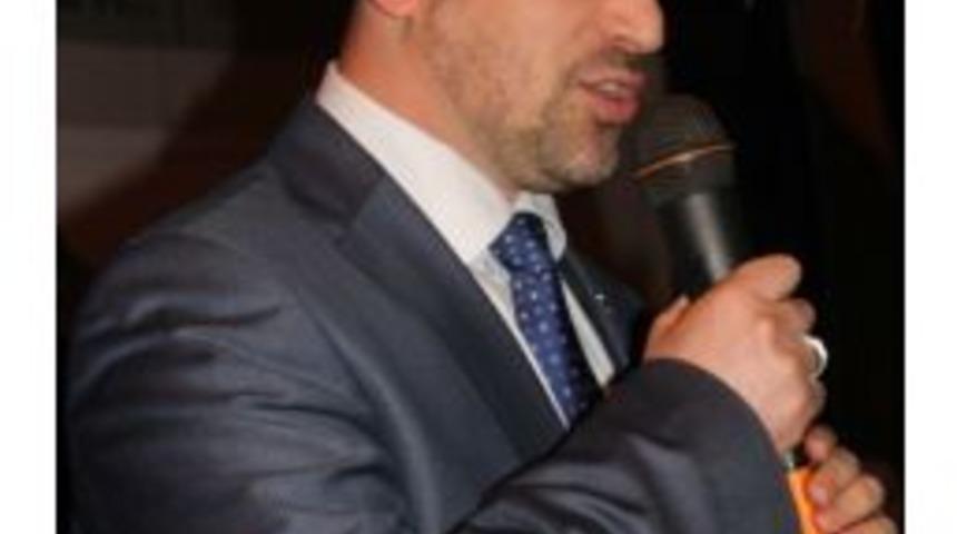 Hendek&rsquo;te Miting Gibi Mahalle Toplantısı