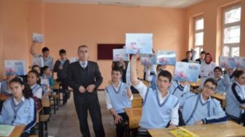 Anadolu Lisesi&rsquo;nin 117 &Ouml;ğrencisine Tablet