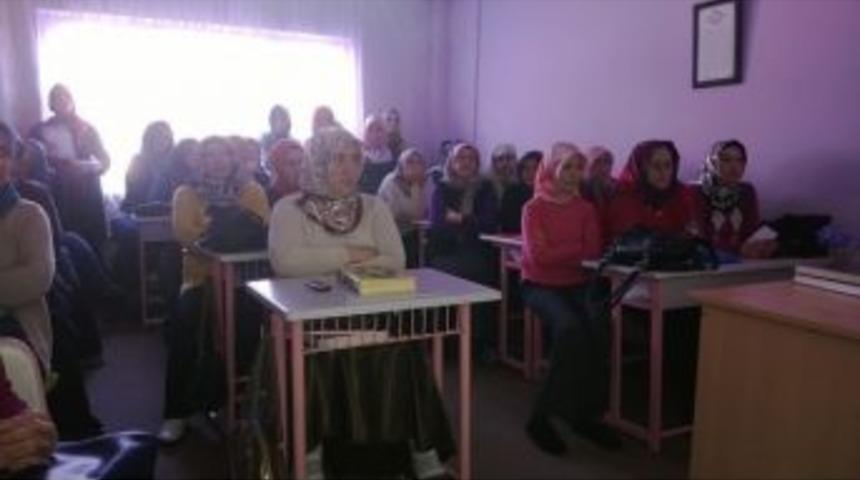 Kur'an Kursunda Sağlıklı Hayat Konferansı