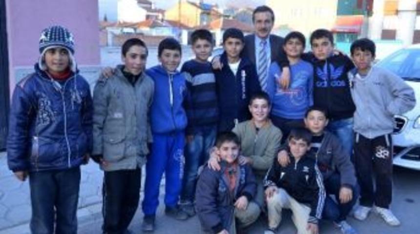 Başkan Ata&ccedil;&rsquo;ın Mahalle Ziyaretleri S&uuml;r&uuml;yor