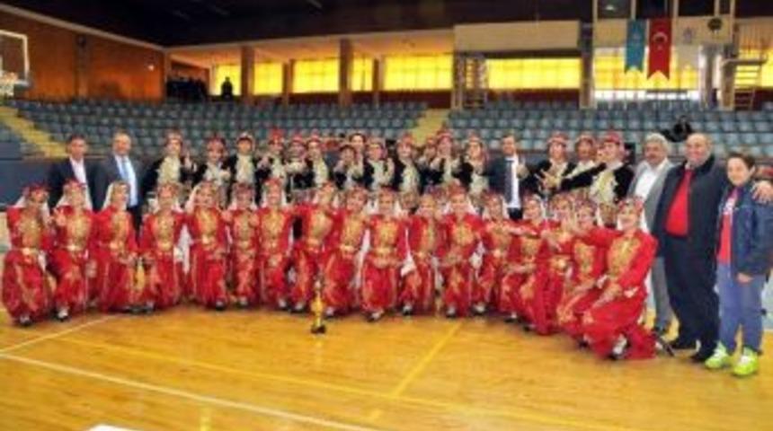 Akşehir Belediye Kültürspor Halk Oyunları Ekibi İl Birincisi
